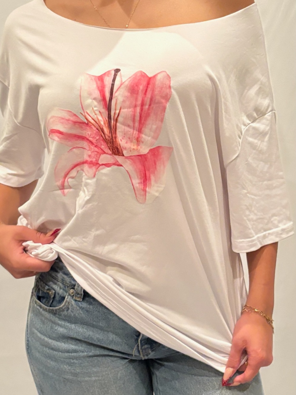 White Floral Graphic Women's Tee with Pink Lily
